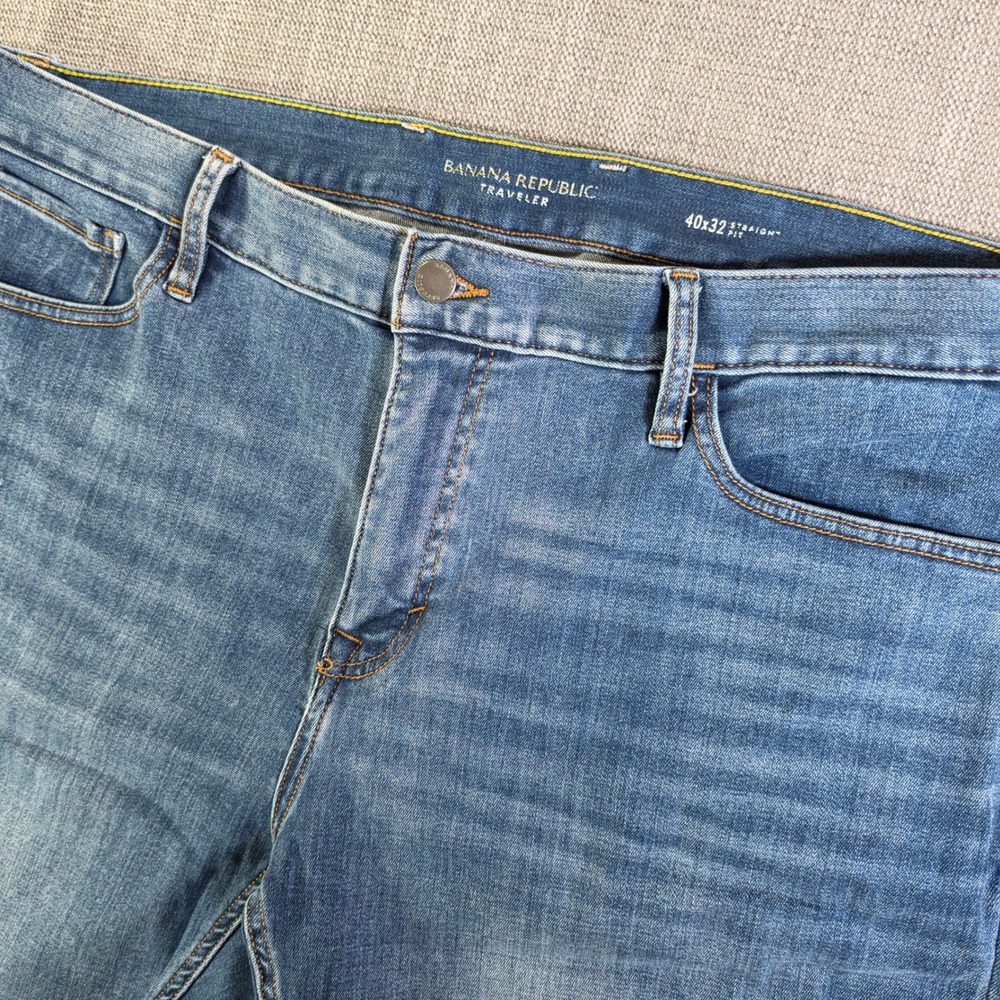 Banana Republic Traveler Jeans Mens 40/32 Blue Straight Stretch Denim